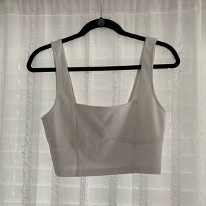 NWT! 🌼White Crop Top🌼